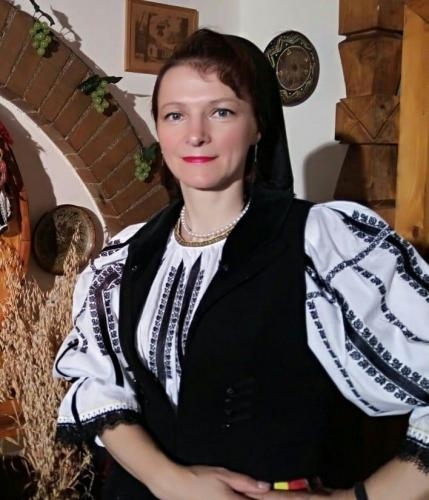 Interpreta Ileana Popa