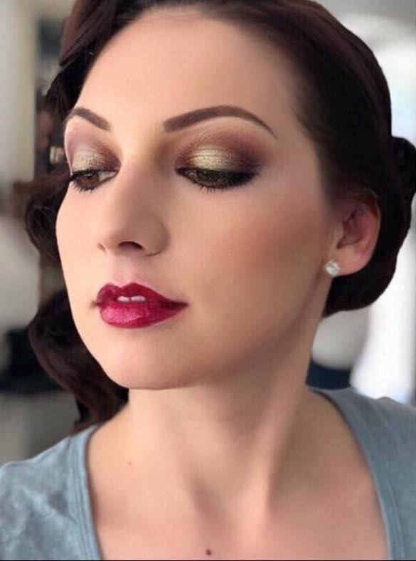 Delia Juja Salon