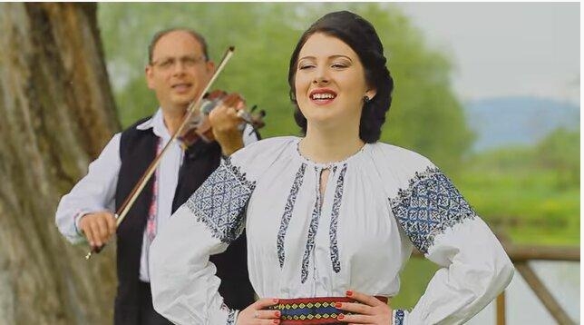 Interpreta Georgiana Patrinjel - Artista evenimentelor de vis