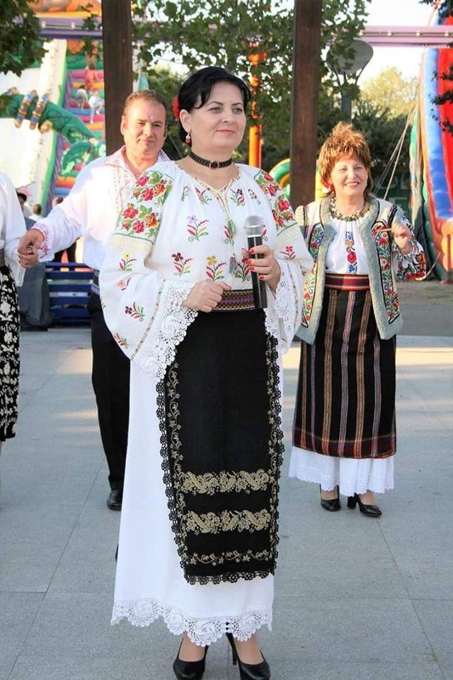 Interpreta Ionela Iagar Burchel - Alegerea pentru evenimente de vis