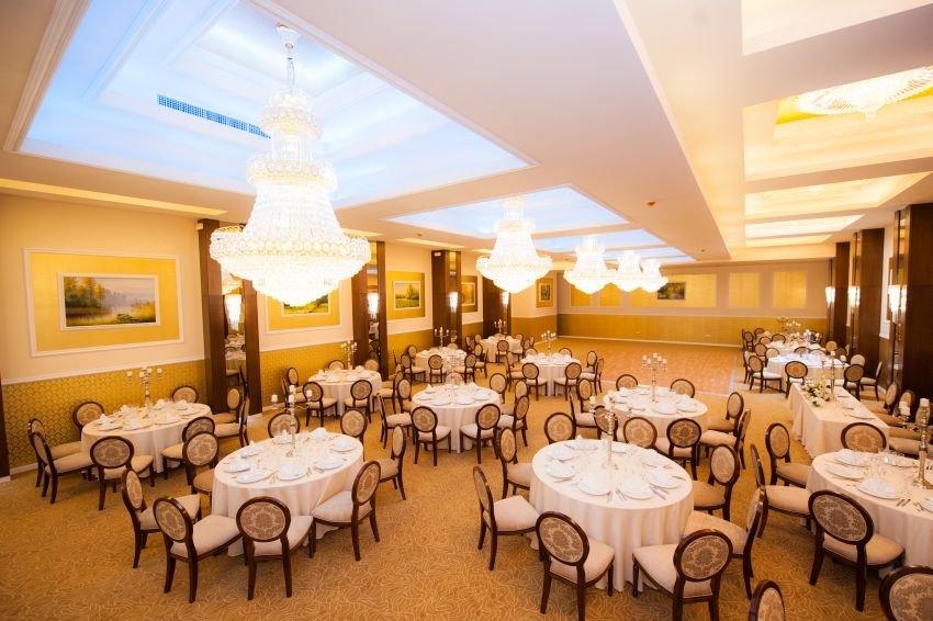 LEV OR BALLROOM