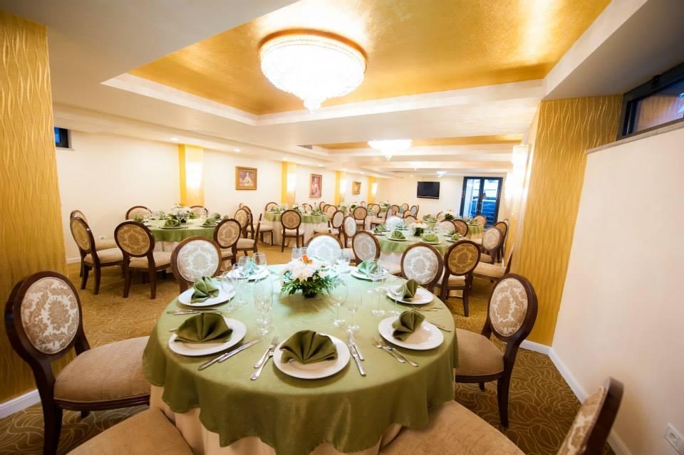 LEV OR BALLROOM