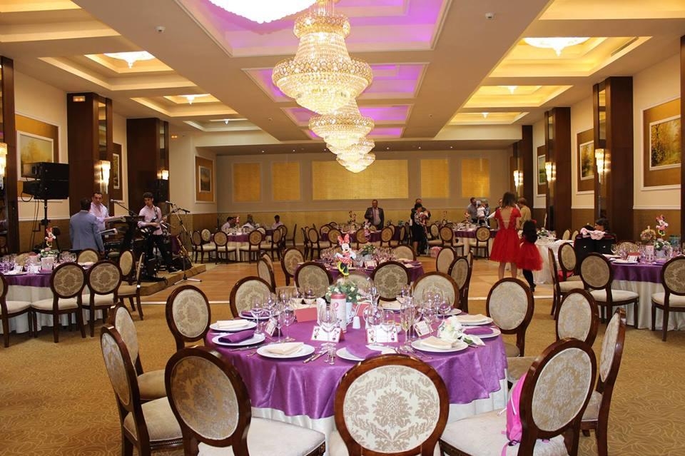 LEV OR BALLROOM